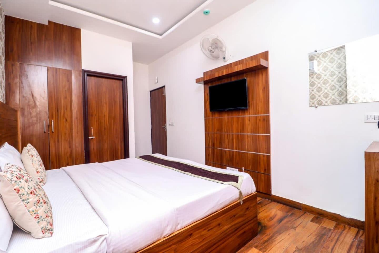 Hotel Fusion Patiala Exterior photo