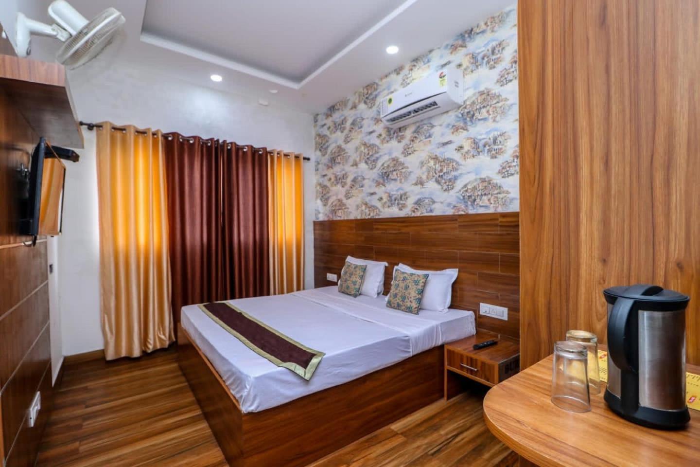 Hotel Fusion Patiala Exterior photo